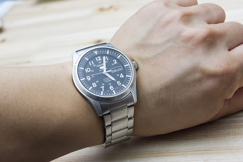 seiko 5 sport snzg13k1